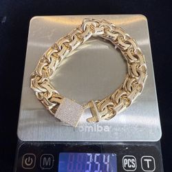 14k Gold Bracelet 35.4g