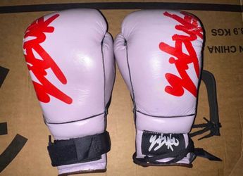 Yibuko Professional Boxing Gloves