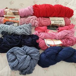 Yarn. Smoke And Pet Free Home