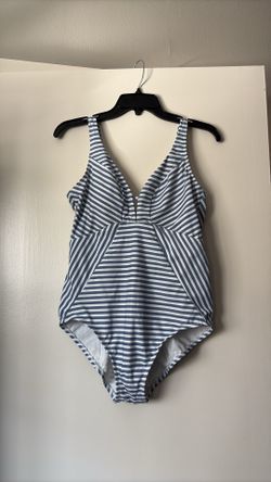Swimsuit. Time and Tru L (12- 14)