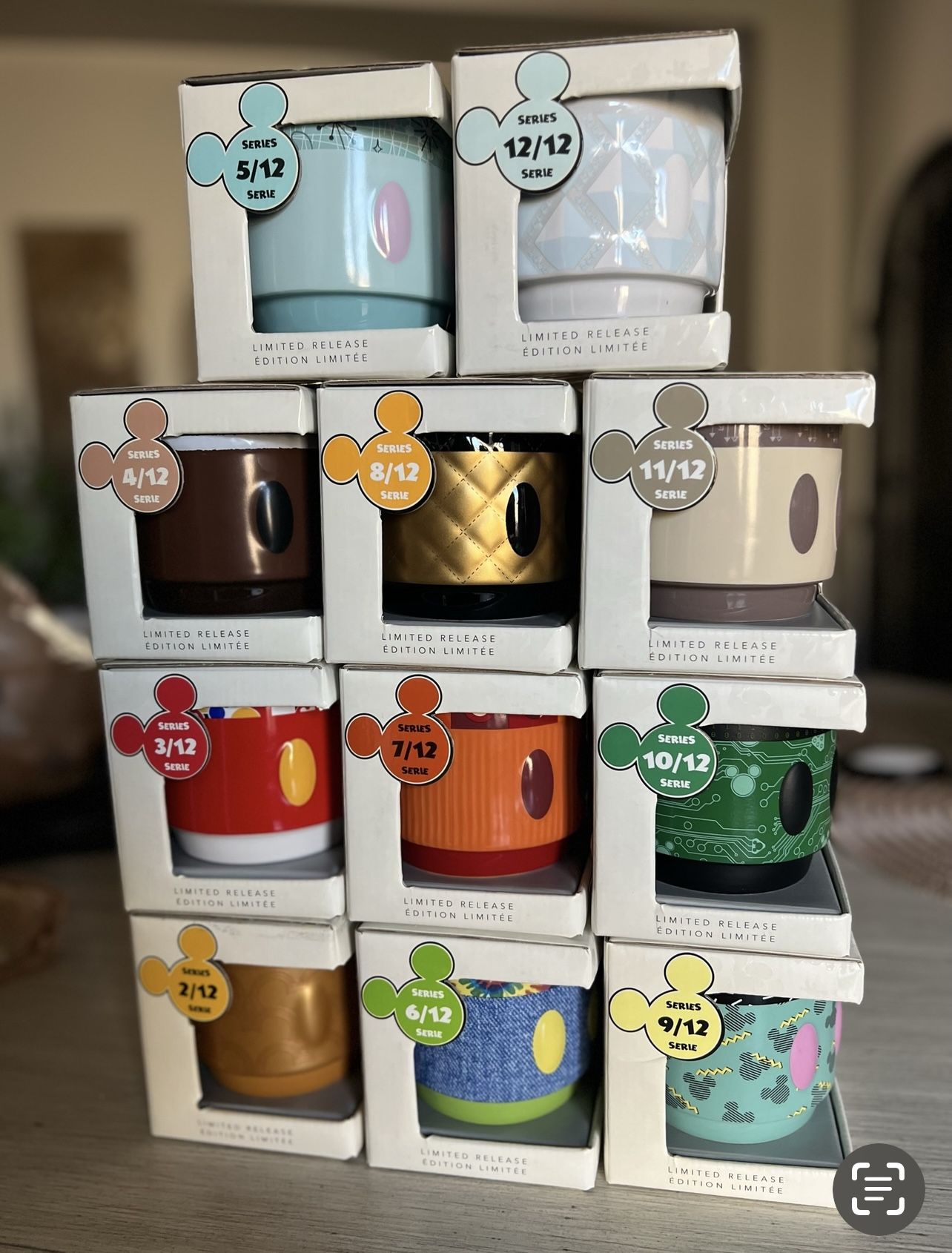 *** Disney Collectors *** 2018 Limited Edition Mickey Mouse Memories Collection Mugs Cups