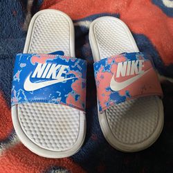 Men’s Or Womans Nike Slides Sz 9