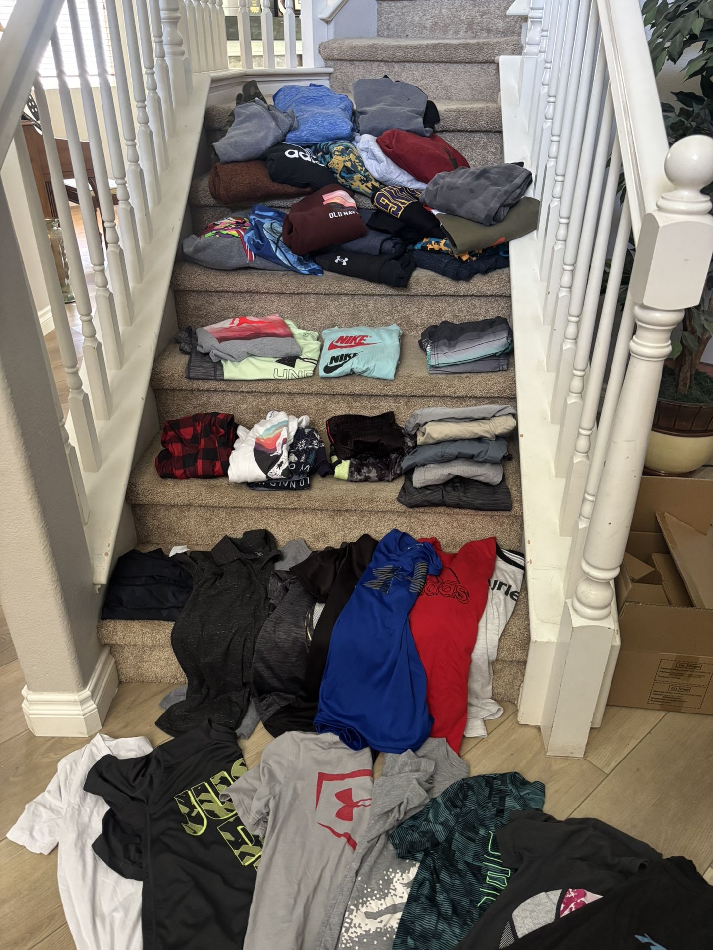 Boy's Clothing L/XL Lot