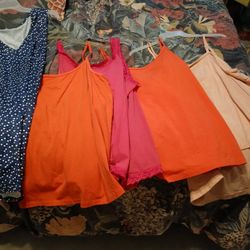 Sz 3x Tanks, Sleeveless Tops Capris Color Ups And More