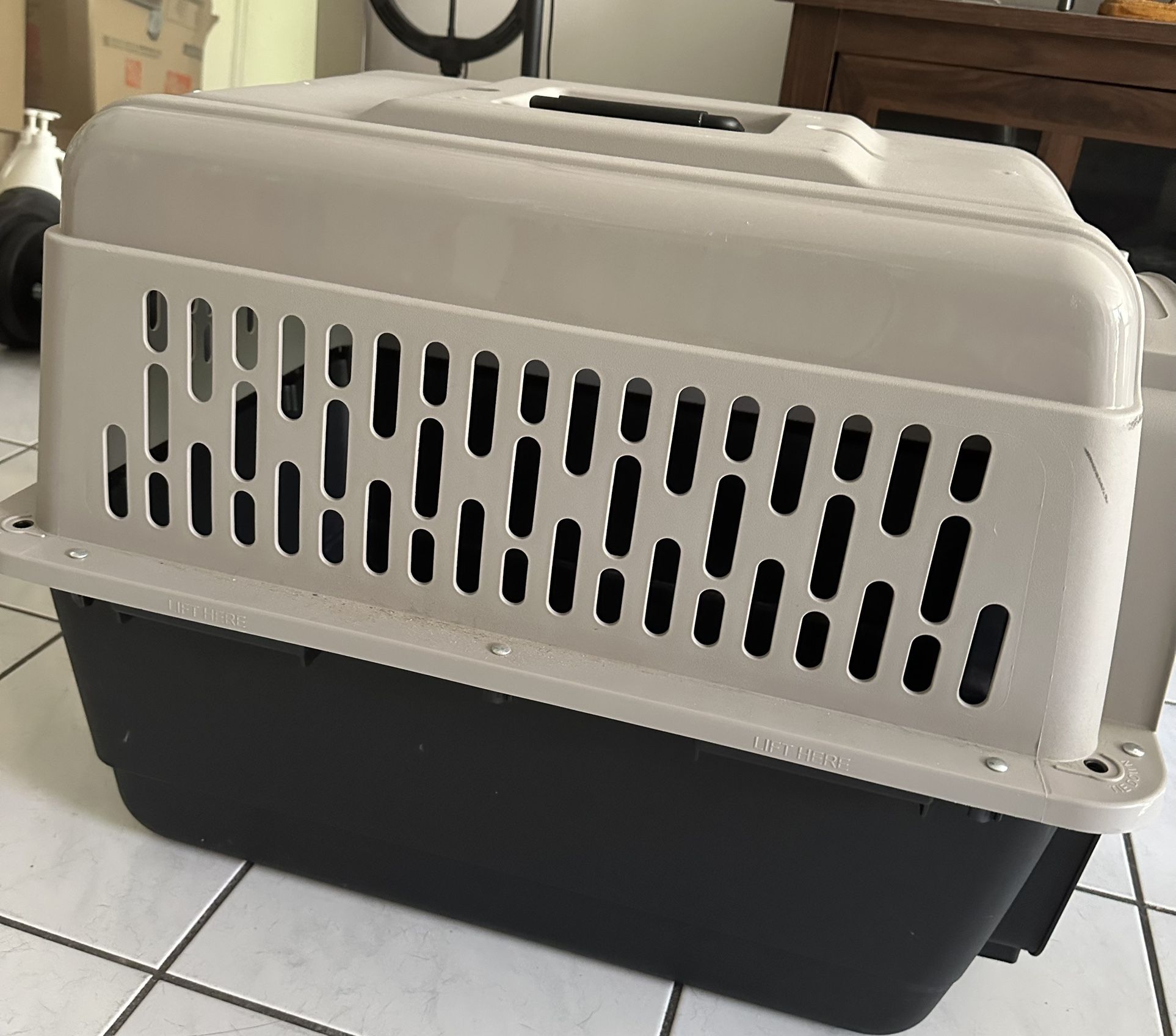 Dog Crate For Car/ Travel