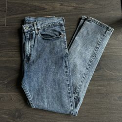 Levi’s Dark Wash Straight Jeans