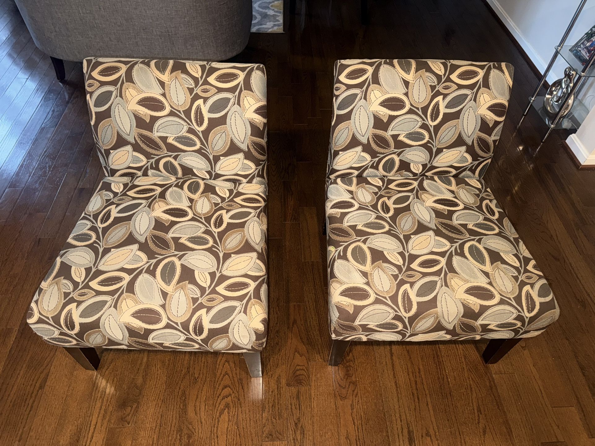 2 Used Chairs Pet Free Home