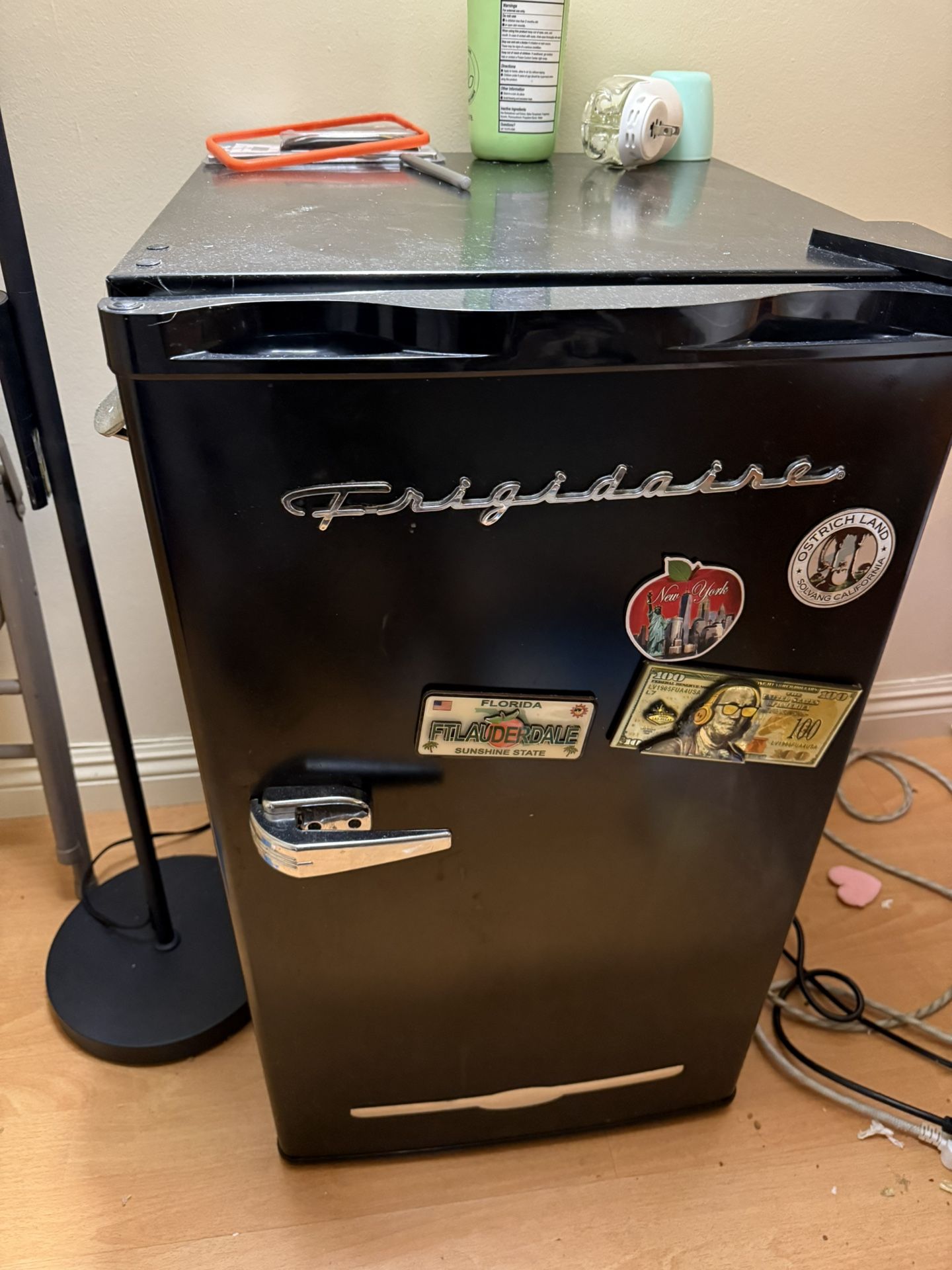 Mini fridge