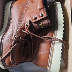 WOLVERINE WORK SHOES Size 8 Men