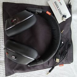 Plantronics Voyager 8200 Noise Canceling Headphones 