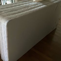Queen/king Box Springs
