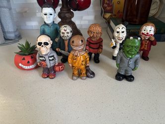 Halloween figures, gnomes and decor