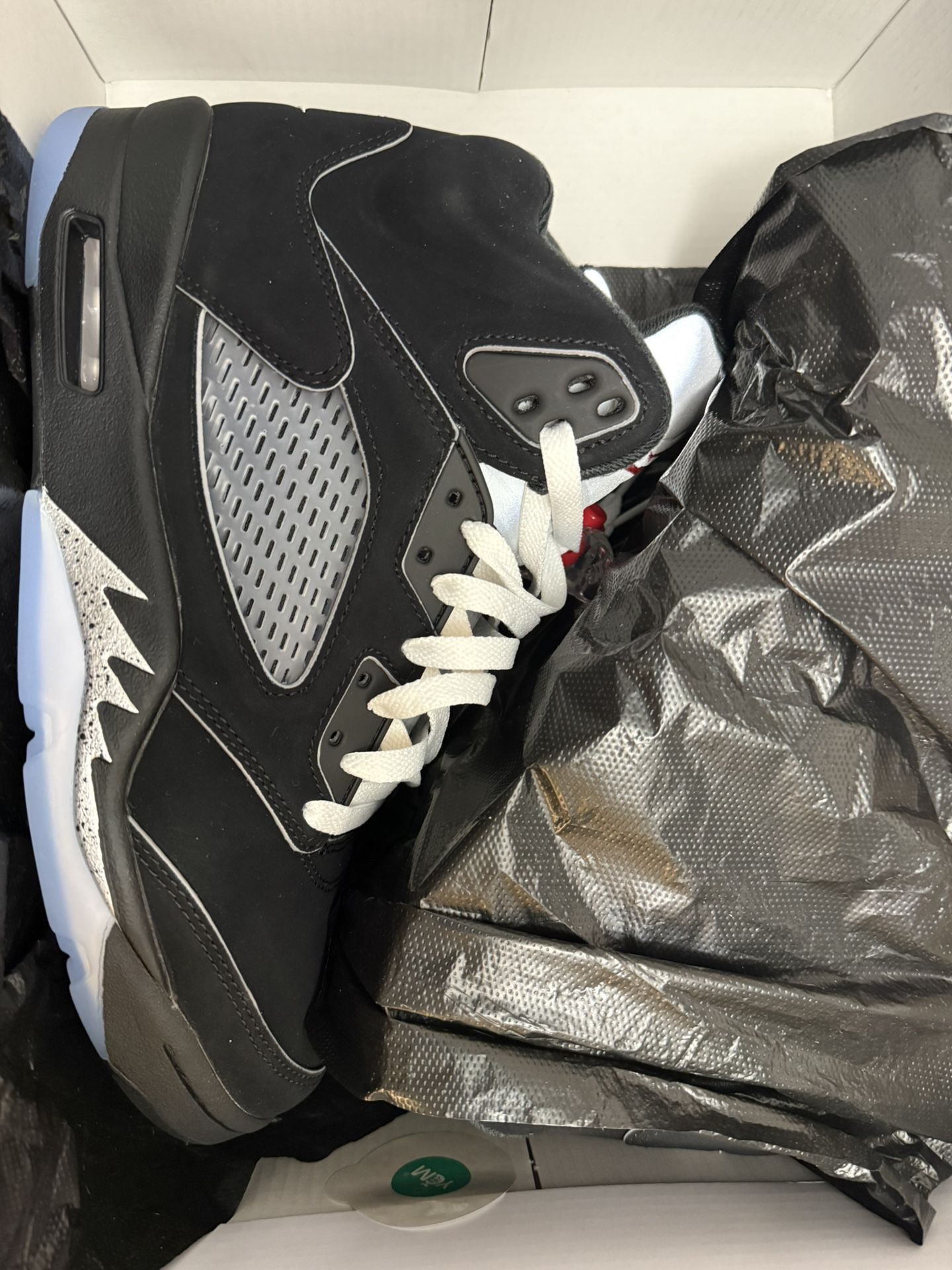 Jordan 5 Metallic 