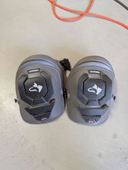 Husky Soft Cap Gel/Foam Flex Knee Pads – Open Box / Like New