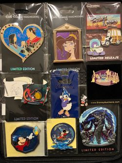 Disney pins adorbs PTD DEC LE