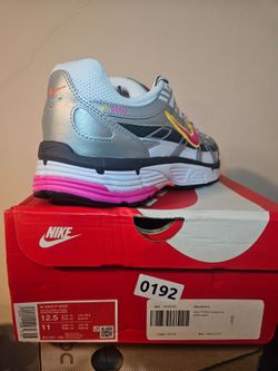 Nike P-6000 Sneakers Women's  Size 12.5/ Men's size 11
