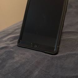 Apple iPad 7th Gen (32GB, Wi-Fi)