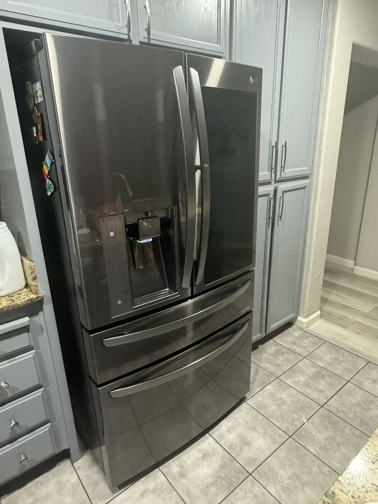 LG refrigerator