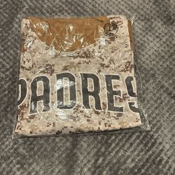 padres military hoodie (large)