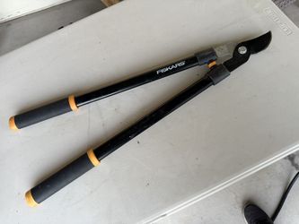 Fishers Tree And Bush Pruners 