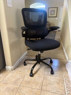 Black Mesh Ergonomic Office Chair
