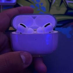 Air Pod Pro First Gen