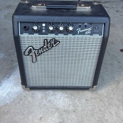 Small practice fender amp