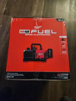 Milwaukee M18 FUEL 5 CFM Vacuum Pump Kit