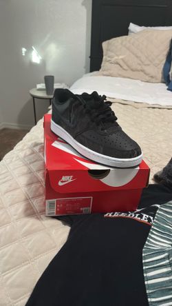 Woman’s Shoes