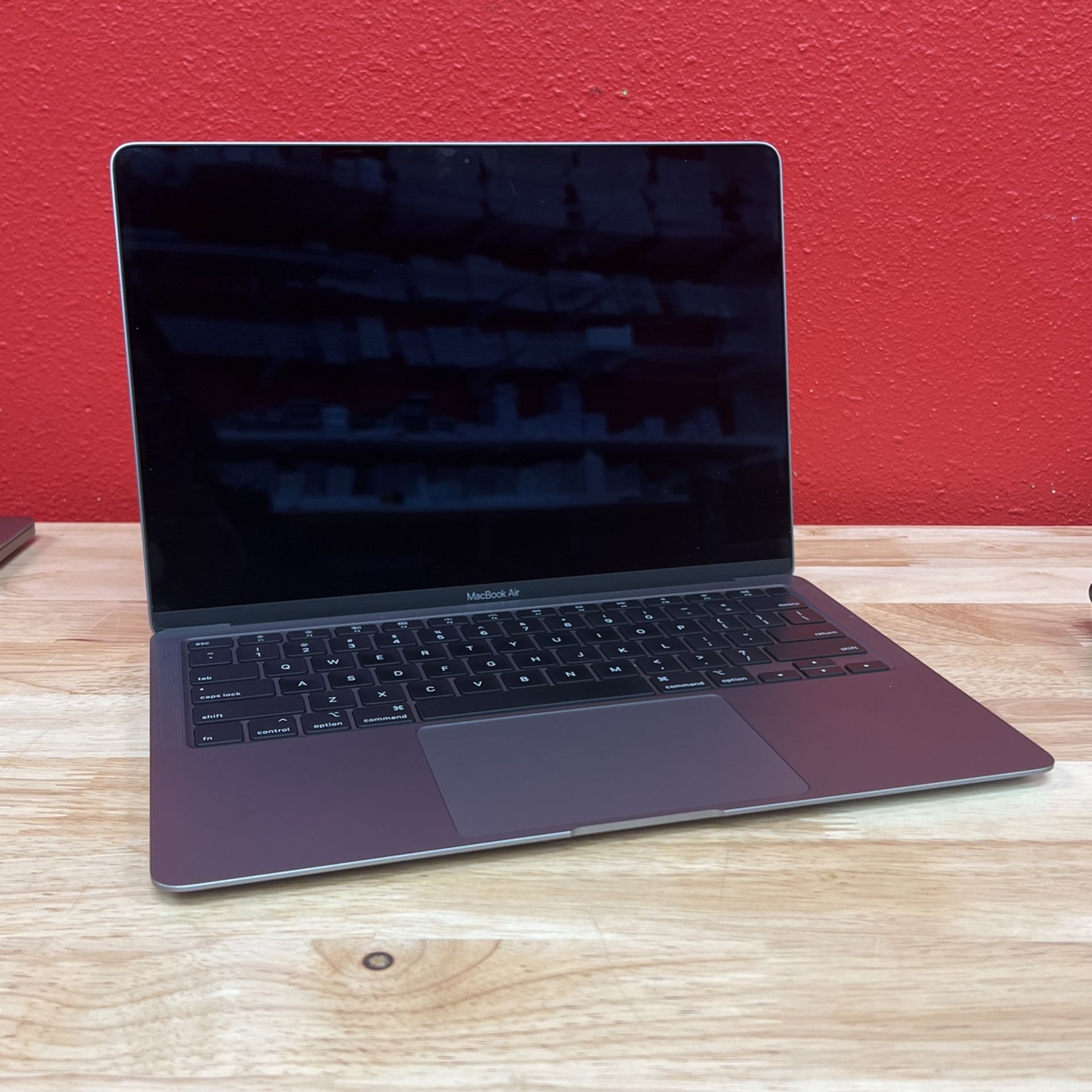 MacBook Air 2020 256GB - joarbit.com