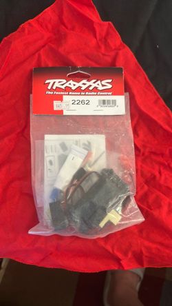 Traxxas #2262 BEC, complete( includes receiver box cover and seals)