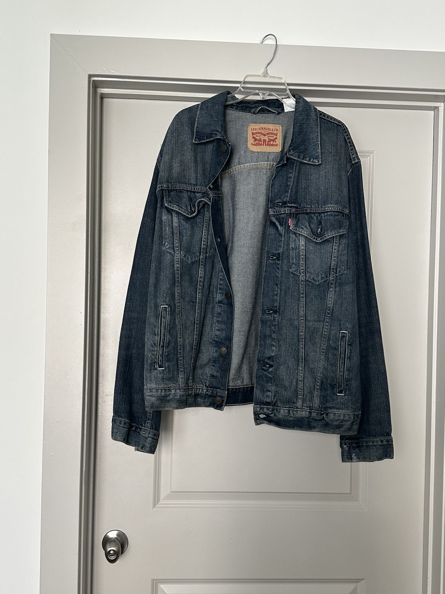 Darker Blue Levi’s Denim Jacket - XL
