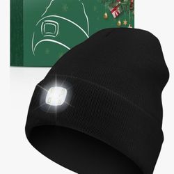 🎄🎁 Unisex Beanie with Light