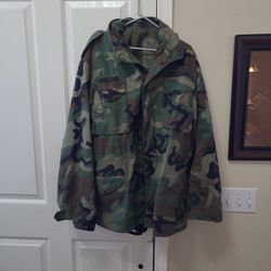 NAVY WOODLAND CAMO COAT