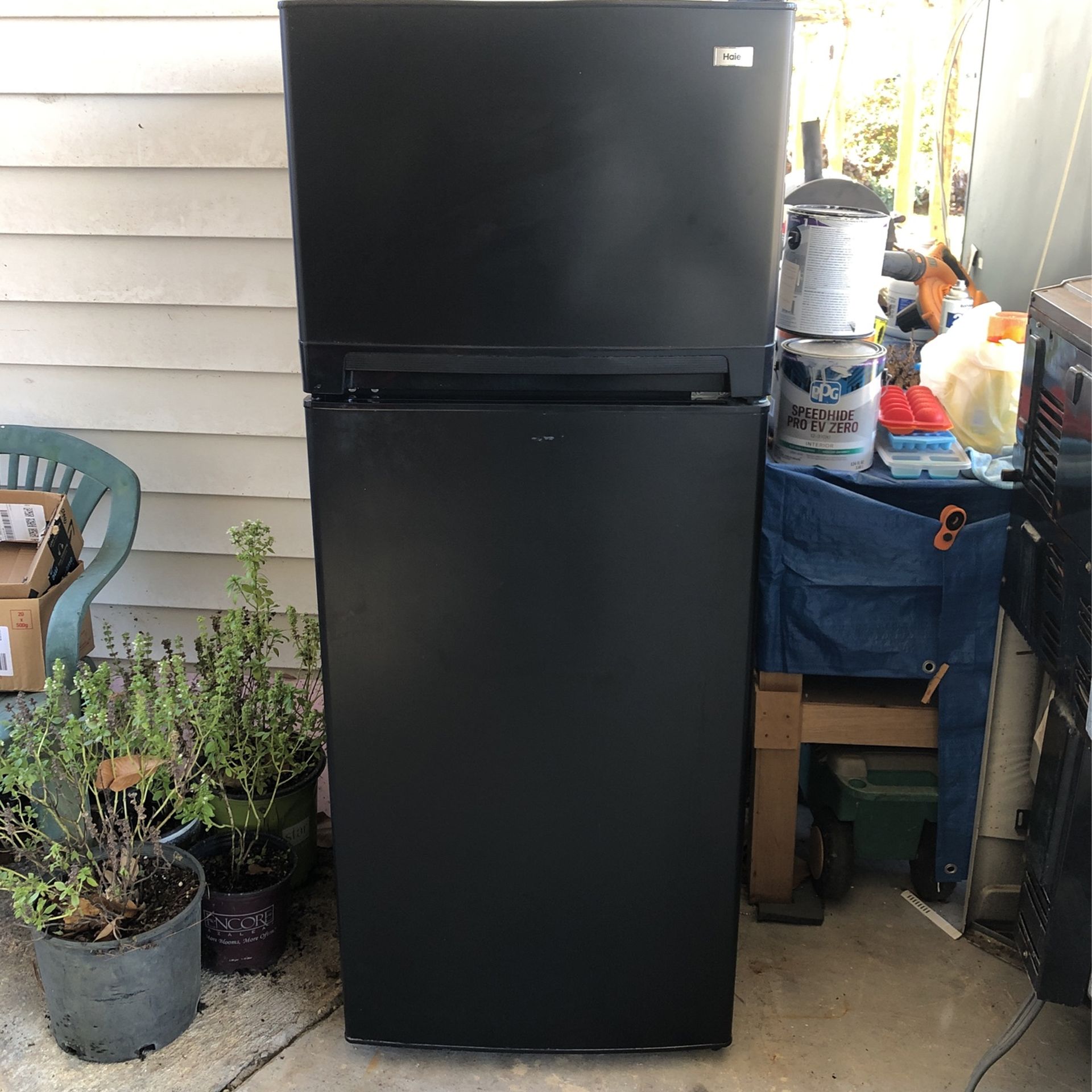 Black refrigerator Medium size 10.1  Cubic Feet Look Good And Work Perfect Only $145.00