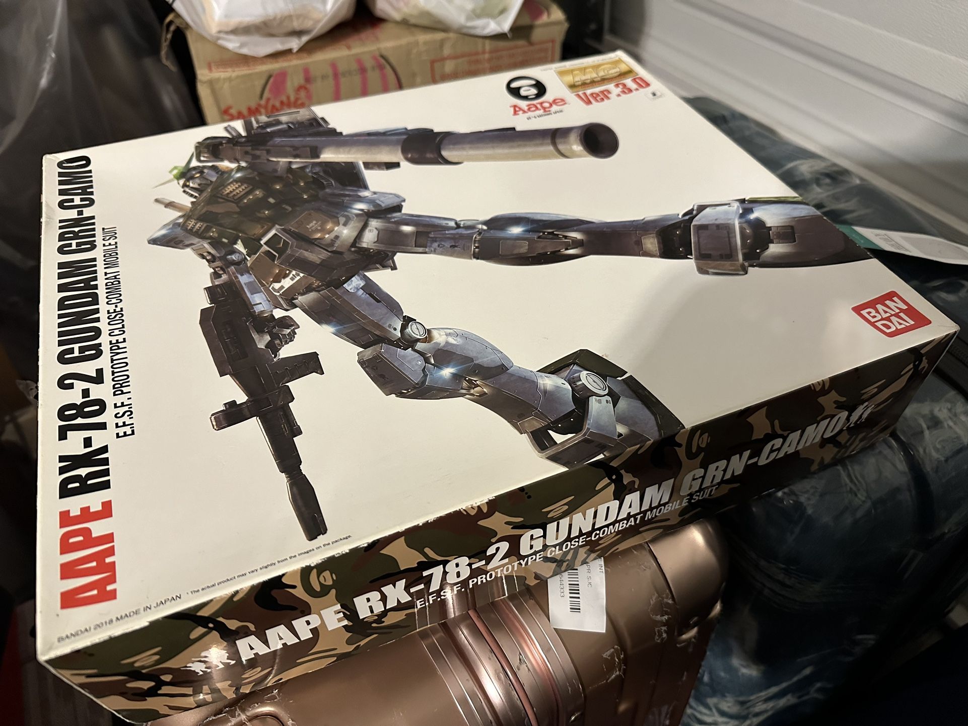 Authentic BNIB AAPE x RX-78 MG Gunpla Kit