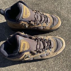 Columbia Hilltop Ridge  YM3018-253 Brown Hiking Camping Boots Mens size 10.5