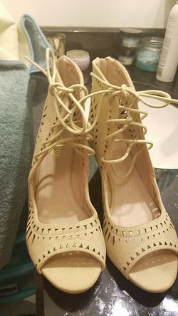 New cathrrine mandrino wedges 7.5