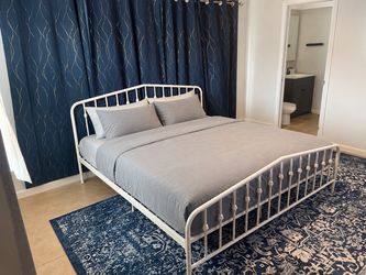 King bed frame