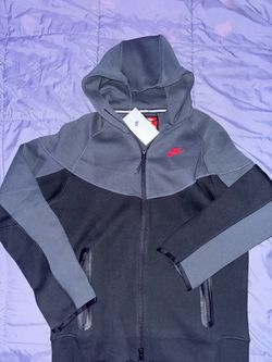 Nike tech tracksuit