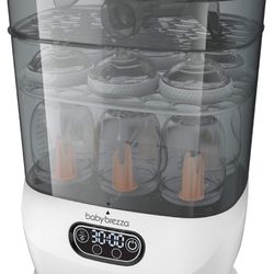 New$110 Baby Brezza Bottle Sterilizer and Dryer Advanced