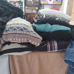 Lots Of Clothes(women's, Men's, Girls)