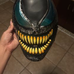 Venom Mask