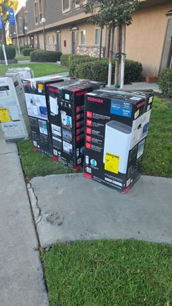 Toshiba aires acondisionados nuebos conpletos