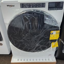 4.5 cu.ft.Front Load Washer with Steam,
Quick Wash Cycle and Vibration Control
Technology in White, ADA Compliant