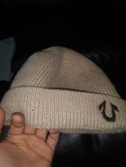 Tan TRUE RELIGION BEENIE. ASKING 15$