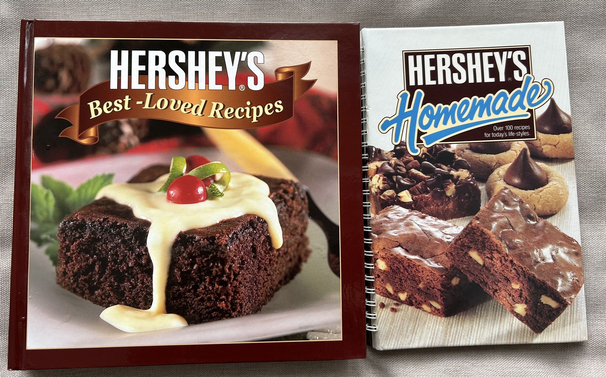 2 Dessert Cookbooks Hersey’s Best-Loved Recipes & Hersey’s Honemade