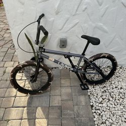 Kink BMX bike