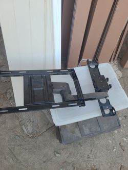 Full Motion TV Wall Mount Bracket