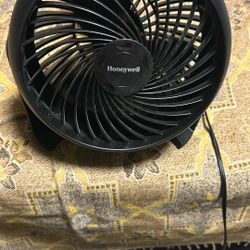 Honey Well Personal Fan 3 Speed